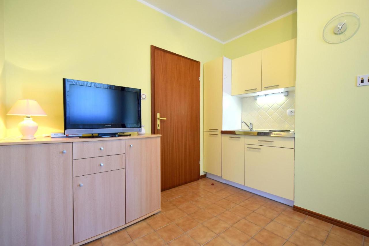 Apartments Andrea マリンスカ エクステリア 写真